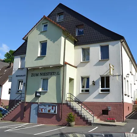 Szálloda Zum Niestetal