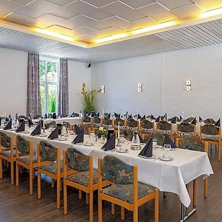 Hotell Zum 2*